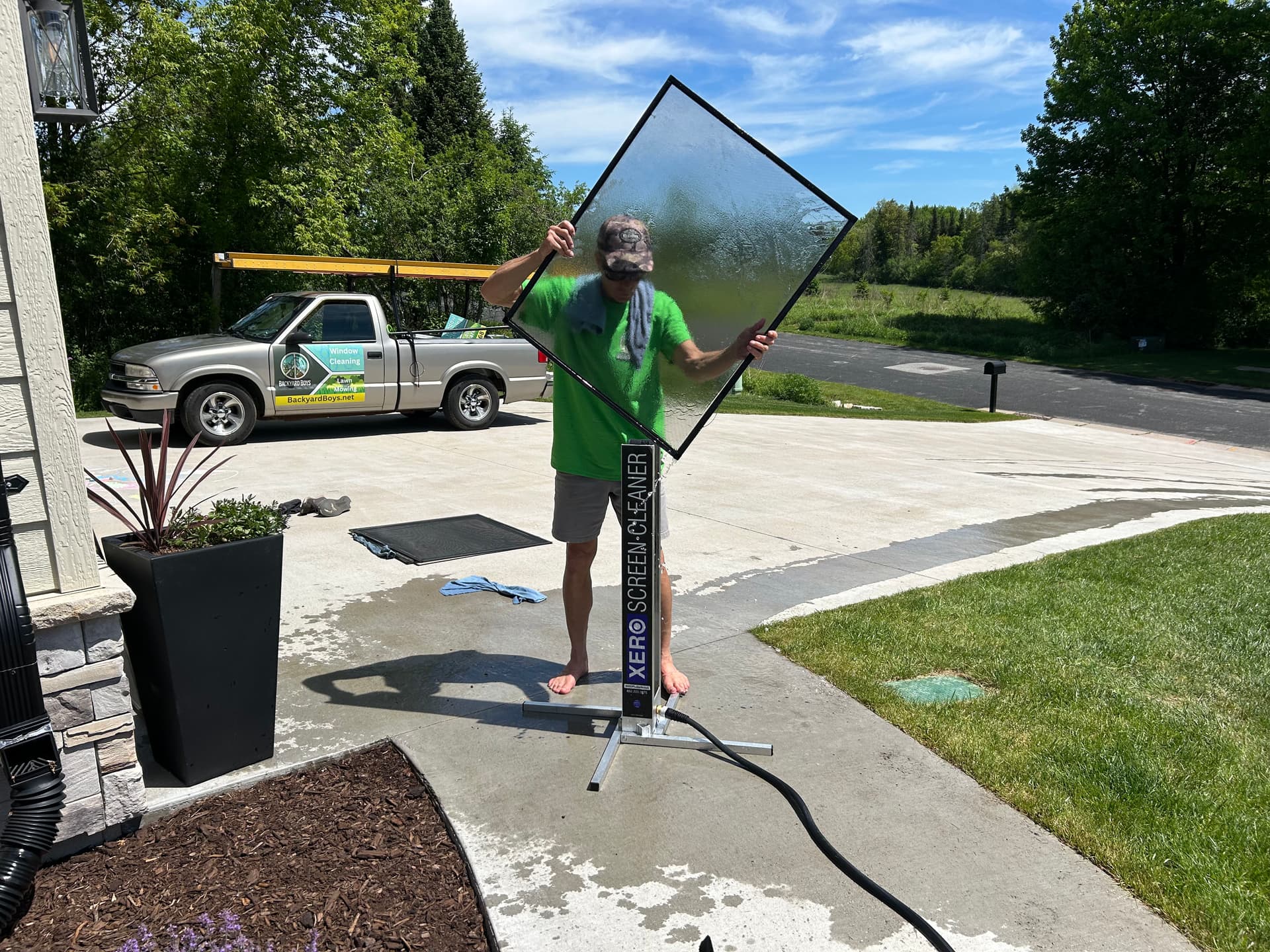Gallery photos for Window Screen Cleaning That Actually Gets the Gunk Out: Image #2