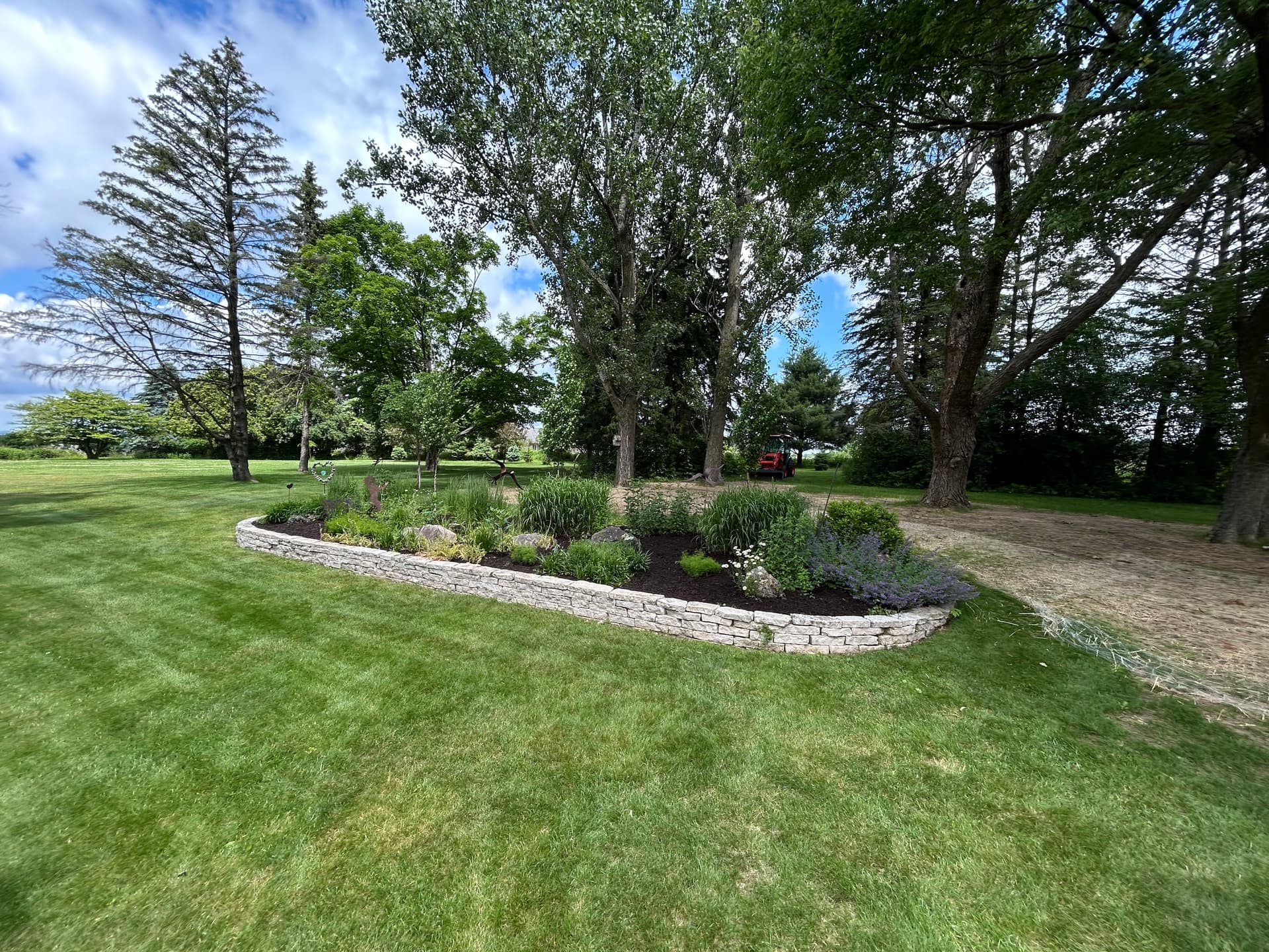 Gallery photos for Fresh Mulch Install That Actually Does More Than Look Good: Image #1