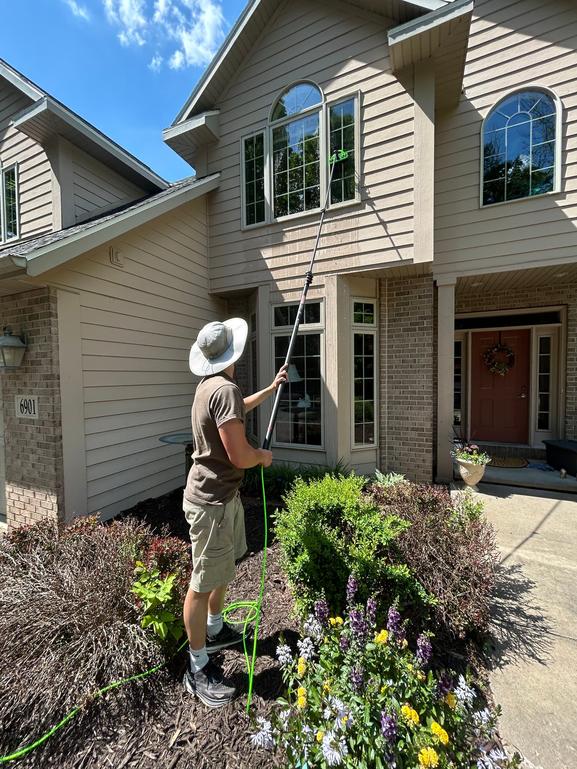 Gallery photos for Why Biannual Window Cleaning Is Worth It: Image #2